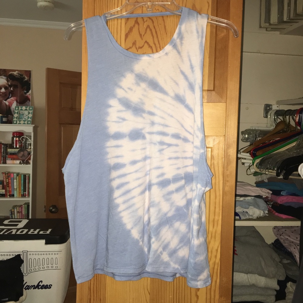 Kendall and Kylie ty-dye top